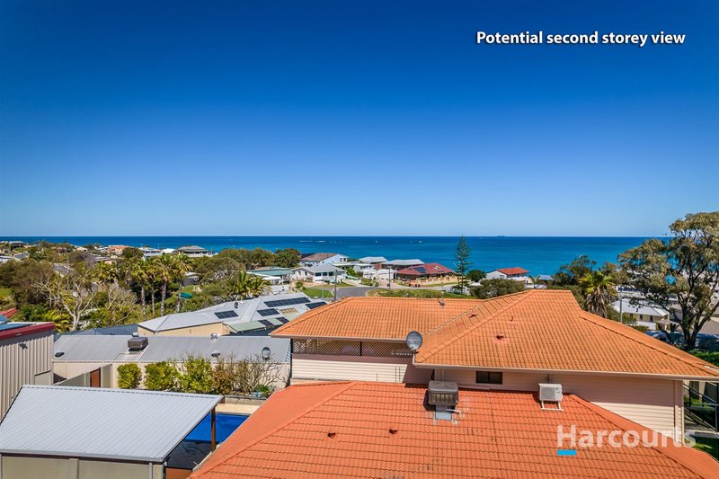 Photo - 4 Ashley Avenue, Quinns Rocks WA 6030 - Image 11