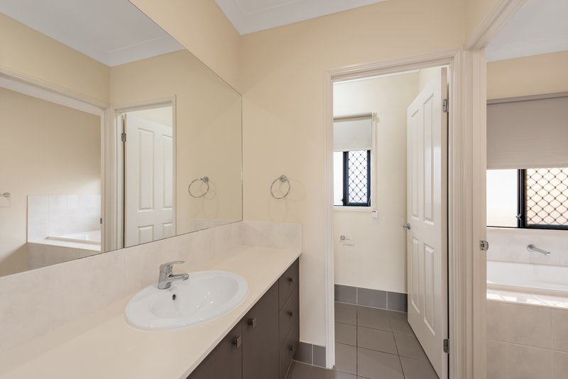 Photo - 4 Aston Street, Upper Coomera QLD 4209 - Image 10