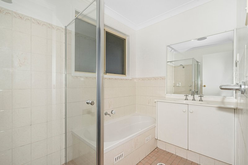 Photo - 4 Athena Court, St Clair NSW 2759 - Image 4