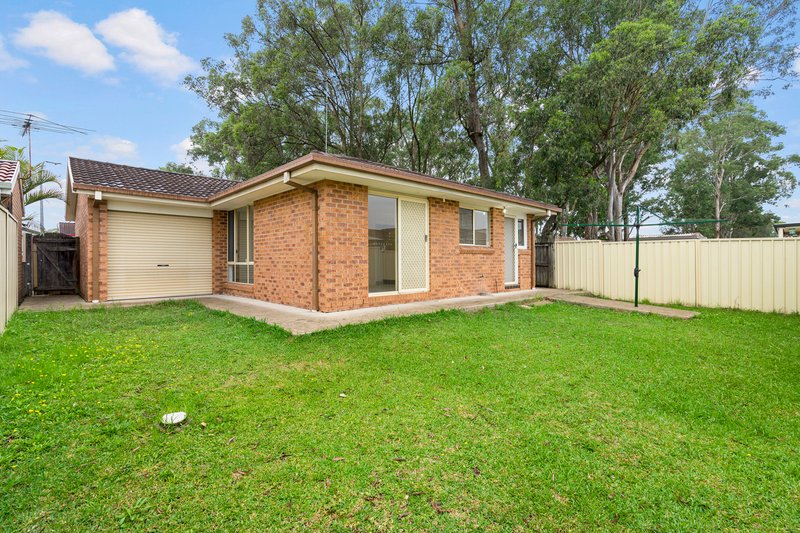 Photo - 4 Athena Court, St Clair NSW 2759 - Image 6