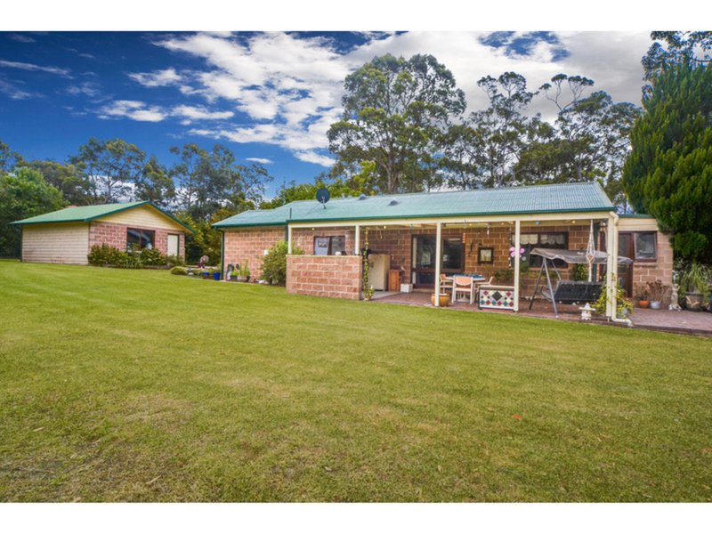 Photo - 4 Atherton Street, Basin View NSW 2540 - Image 8