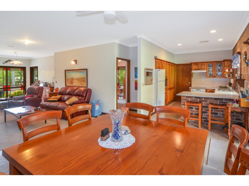 Photo - 4 Atherton Street, Basin View NSW 2540 - Image 11