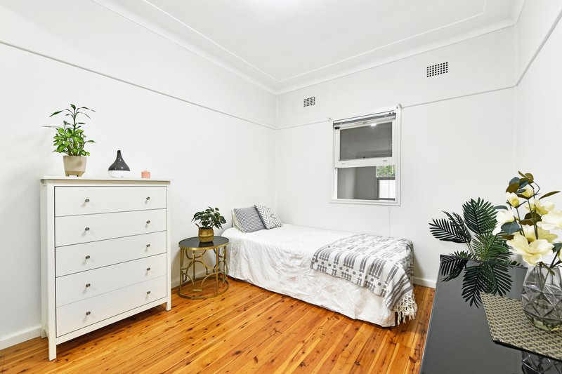 Photo - 4 Aubrey Street, South Granville NSW 2142 - Image 7