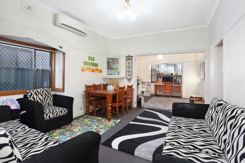 Photo - 4 Australia Street, Merrylands NSW 2160 - Image 3