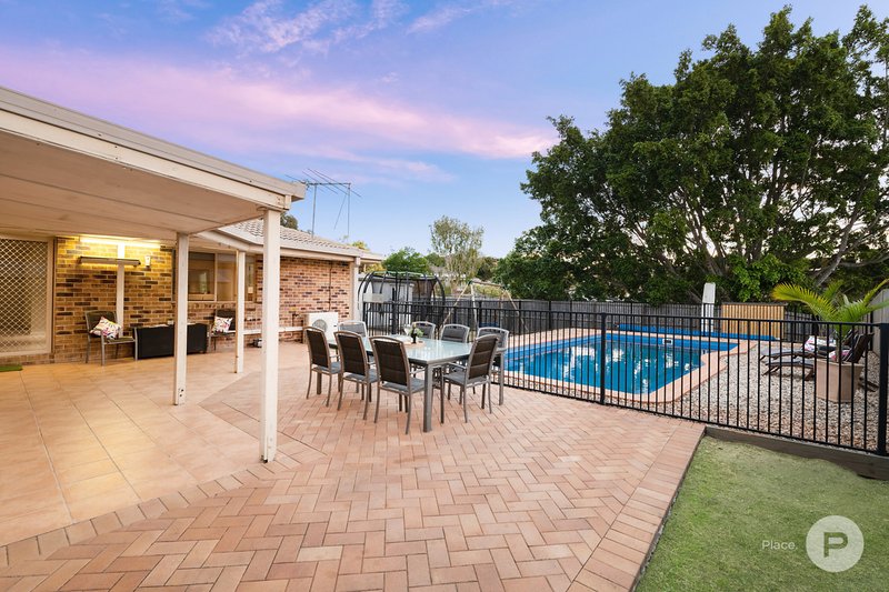 Photo - 4 Avandel Court, Eatons Hill QLD 4037 - Image 2