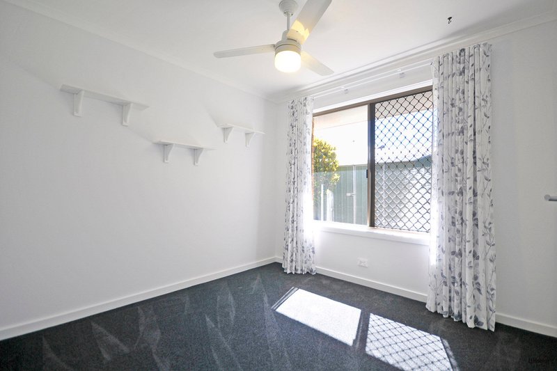Photo - 4 Avocado Street, Elanora QLD 4221 - Image 15