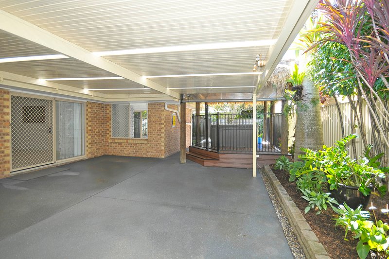 Photo - 4 Avocado Street, Elanora QLD 4221 - Image 18