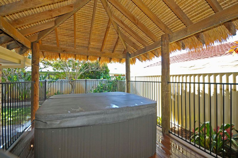 Photo - 4 Avocado Street, Elanora QLD 4221 - Image 21