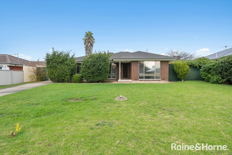 4 Avon Avenue, Morphett Vale SA 5162