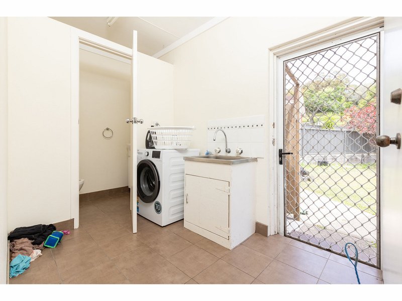 Photo - 4 Avon Place, Forster NSW 2428 - Image 9