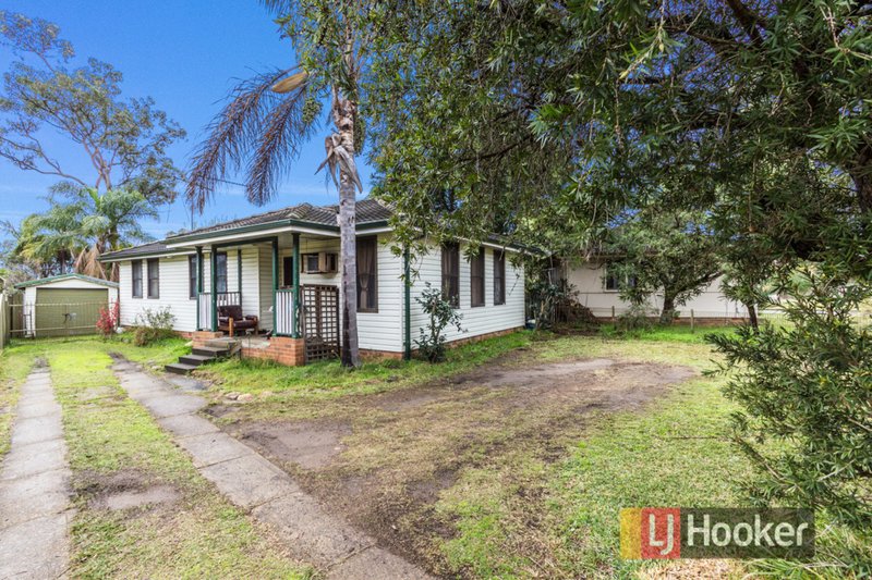 4 Awatea Place, Lethbridge Park NSW 2770