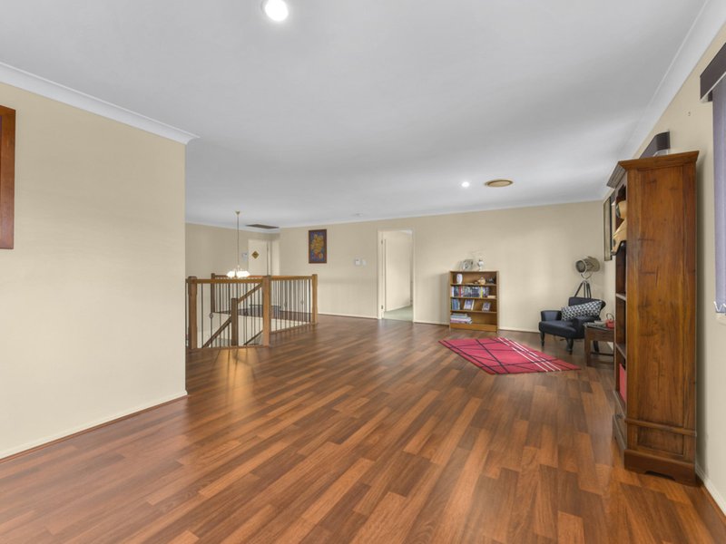 Photo - 4 Azahar Street, Carseldine QLD 4034 - Image 9