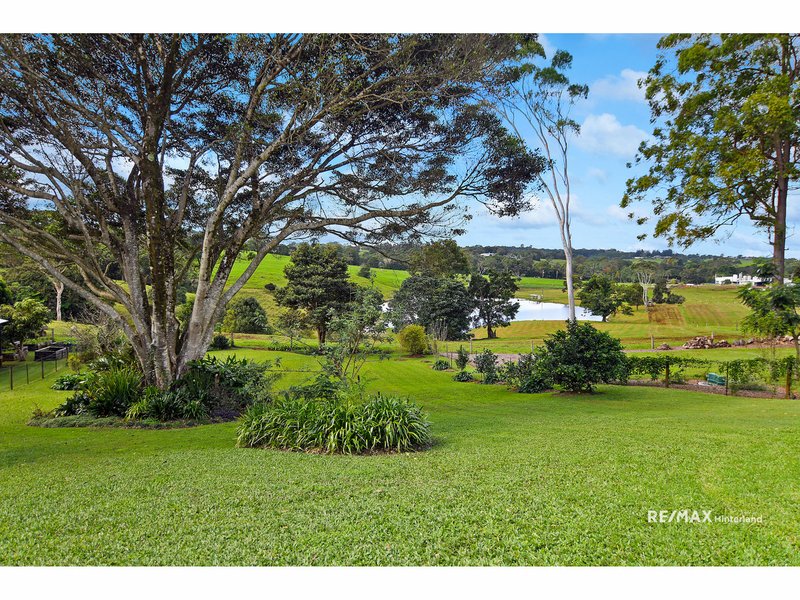 Photo - 4 Azalea Court, Maleny QLD 4552 - Image 2