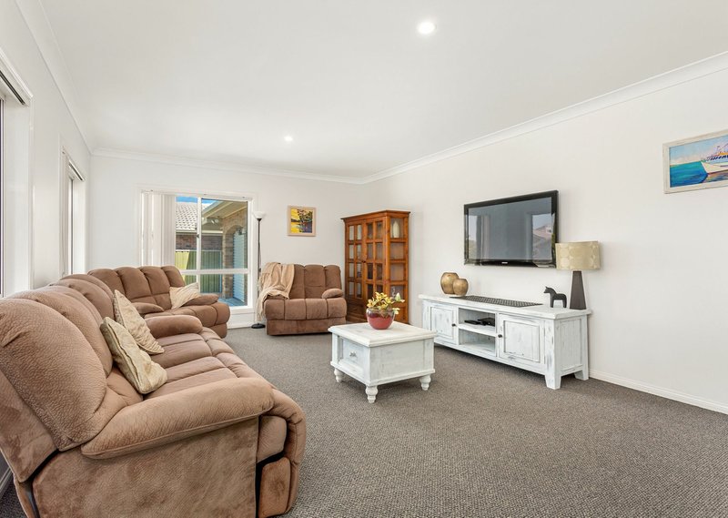 Photo - 4 Bahama Place, Tuncurry NSW 2428 - Image 13