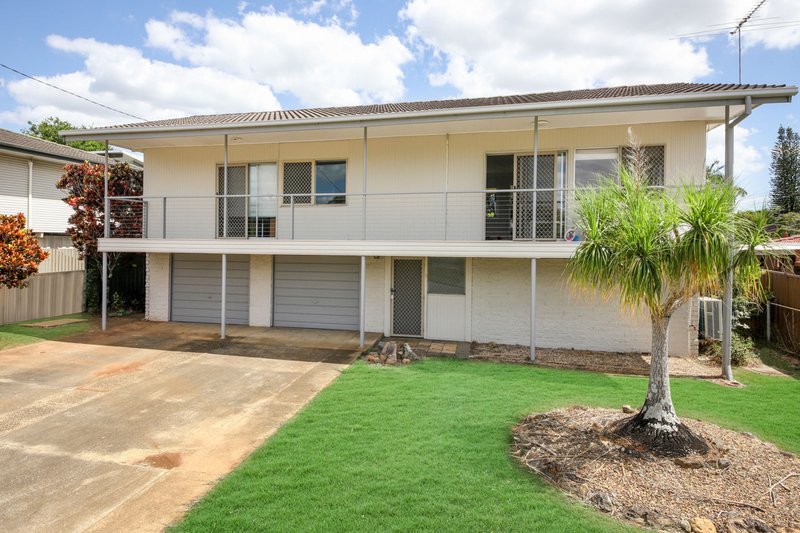 Photo - 4 Baines Street, Kallangur QLD 4503 - Image 2