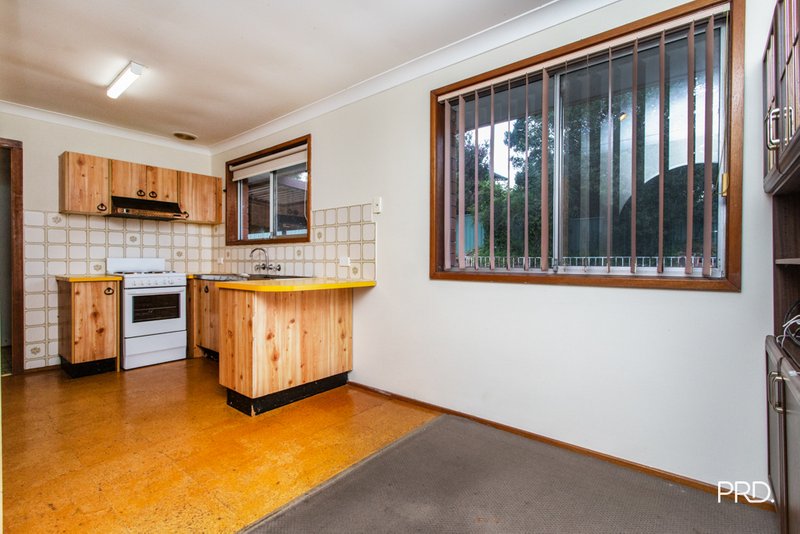 Photo - 4 Baker Street, Springwood NSW 2777 - Image 6