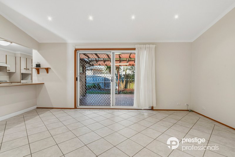 Photo - 4 Balala Court, Wattle Grove NSW 2173 - Image 4