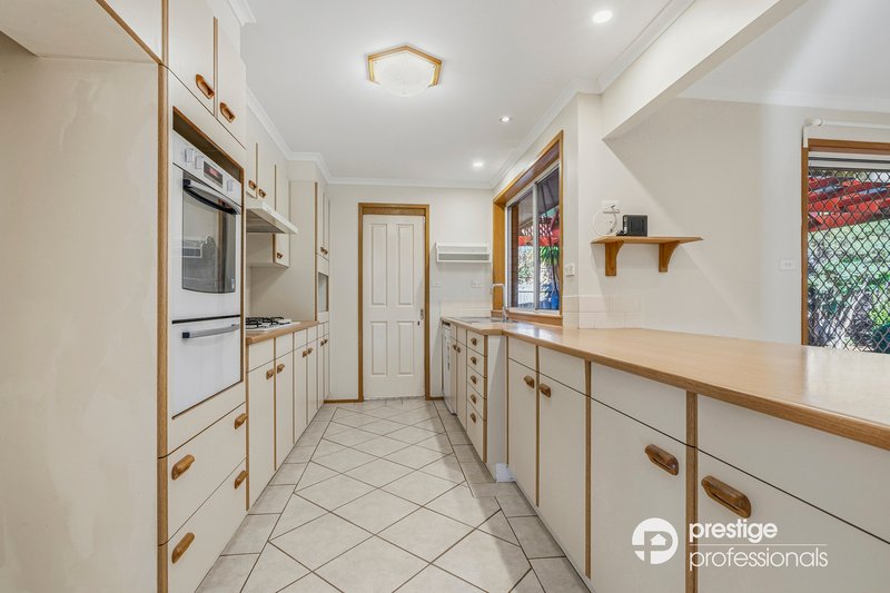 Photo - 4 Balala Court, Wattle Grove NSW 2173 - Image 5