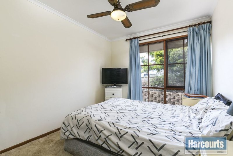 Photo - 4 Balandra Street, Hallett Cove SA 5158 - Image 6