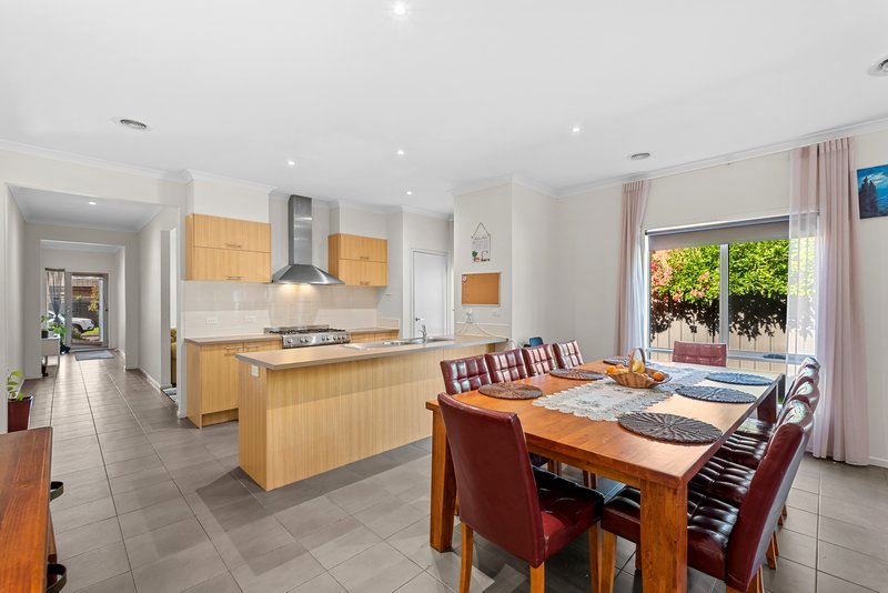 Photo - 4 Balfour Drive, Mernda VIC 3754 - Image 3