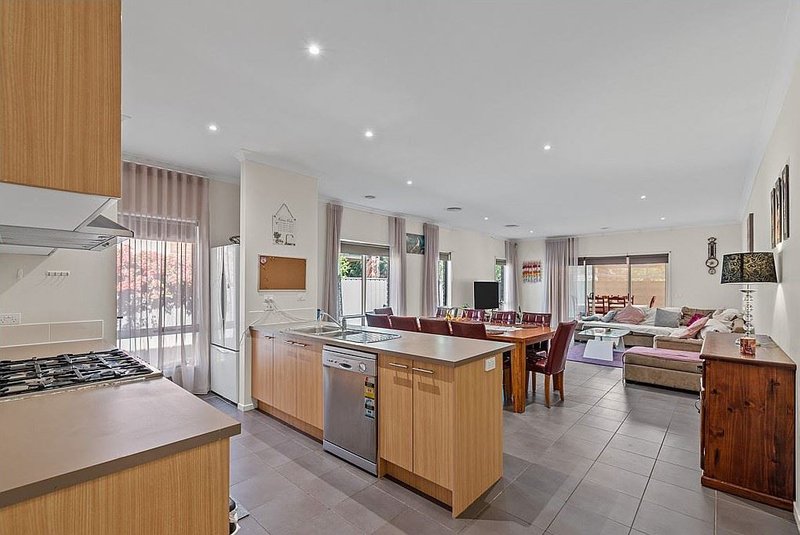 Photo - 4 Balfour Drive, Mernda VIC 3754 - Image 4