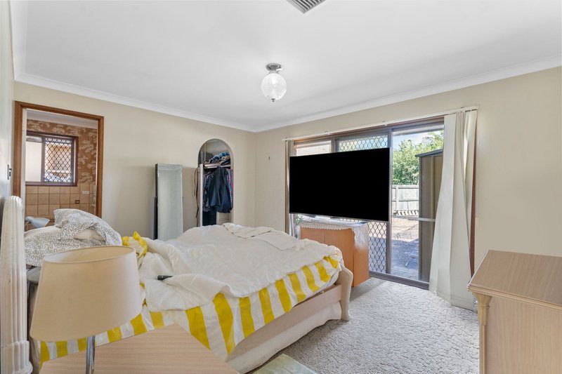 Photo - 4 Balmoral Avenue, Sorrento QLD 4217 - Image 6