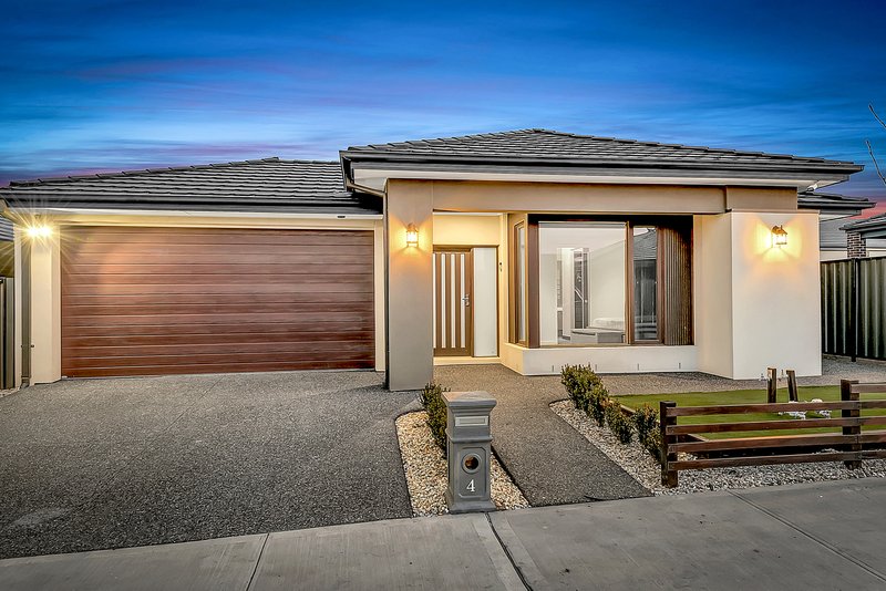 4 Banjolina Circuit, Craigieburn VIC 3064