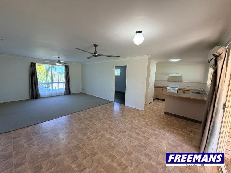 Photo - 4 Banksia Drive, Kingaroy QLD 4610 - Image 7