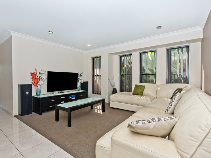 Photo - 4 Baphal Cres , Narangba QLD 4504 - Image 4