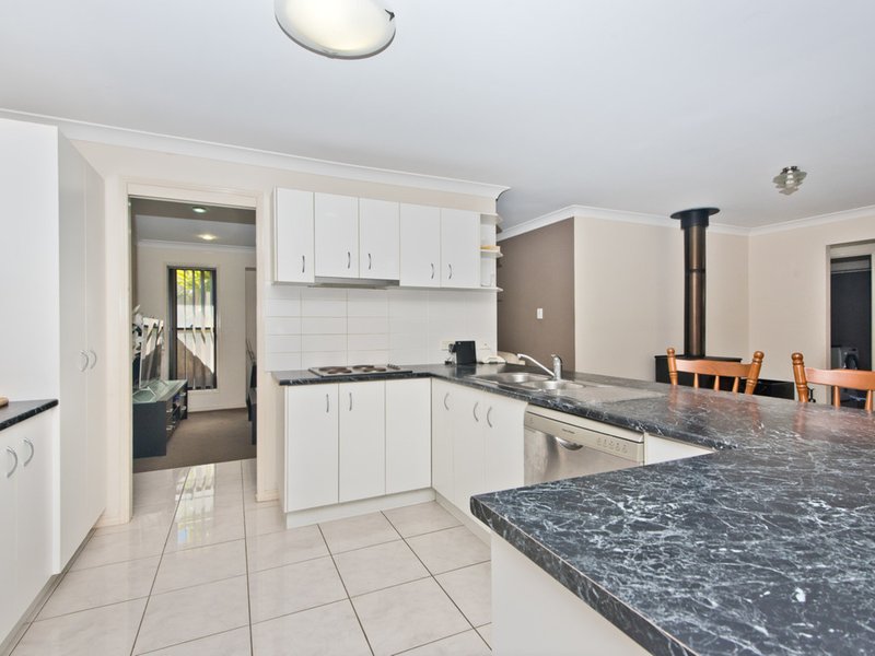 Photo - 4 Baphal Cres , Narangba QLD 4504 - Image 5