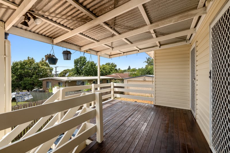 Photo - 4 Barkley Court, Harristown QLD 4350 - Image 2