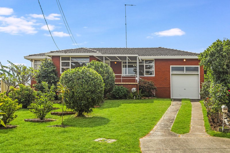 4 Barlow Place, Georges Hall NSW 2198