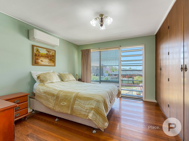 Photo - 4 Barnehurst Street, Tarragindi QLD 4121 - Image 7