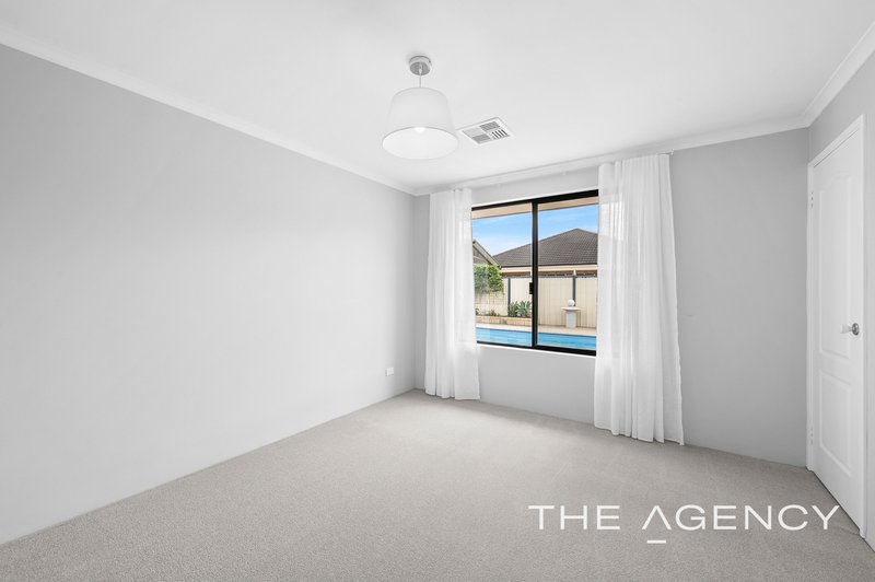 Photo - 4 Barnes Way, Success WA 6164 - Image 24