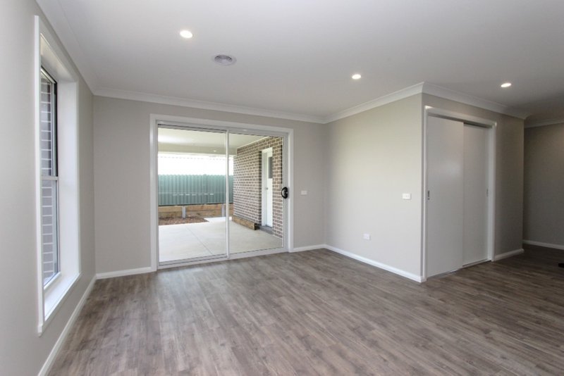 Photo - 4 Barr Street, Windradyne NSW 2795 - Image 10