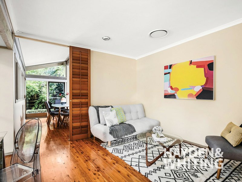 Photo - 4 Barrawarn Place, Castle Hill NSW 2154 - Image 6