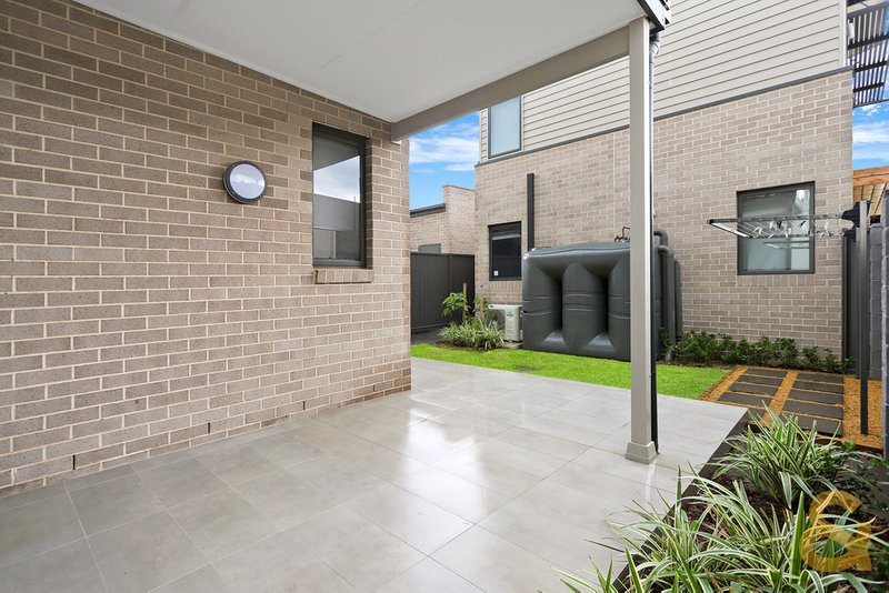 Photo - 4 Barrett Street, Marsden Park NSW 2765 - Image 6