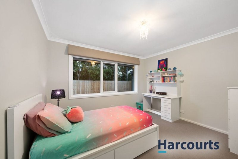 Photo - 4 Barry Court, Scoresby VIC 3179 - Image 8