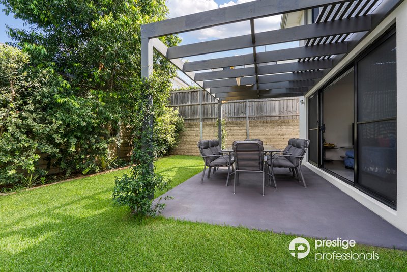 Photo - 4 Bartholomew Circuit, Moorebank NSW 2170 - Image 8