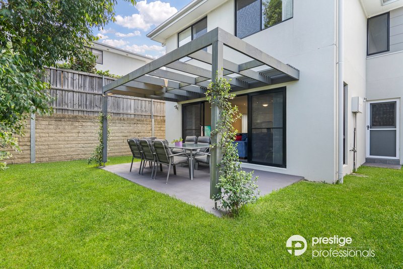Photo - 4 Bartholomew Circuit, Moorebank NSW 2170 - Image 9