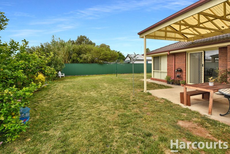 Photo - 4 Barton Drive, Horsham VIC 3400 - Image 15