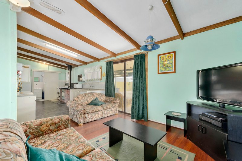 Photo - 4 Barton Road, Tiddy Widdy Beach SA 5571 - Image 3