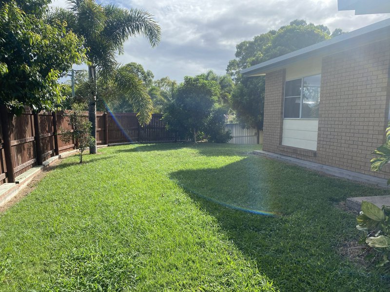 Photo - 4 Bass Street, Boyne Island QLD 4680 - Image 3