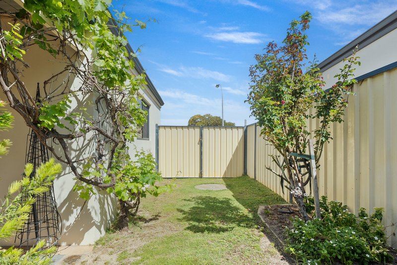 Photo - 4 Bayeux Avenue, Port Kennedy WA 6172 - Image 32