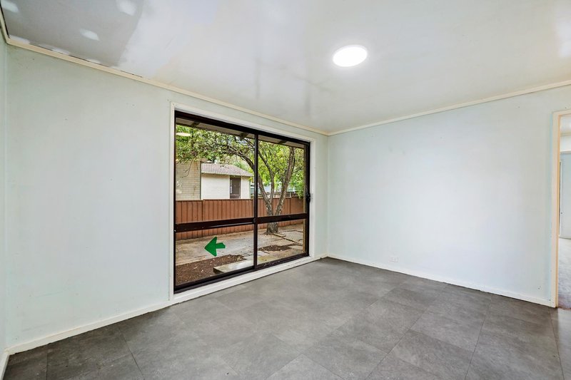 Photo - 4 Baylis Place, Charnwood ACT 2615 - Image 12