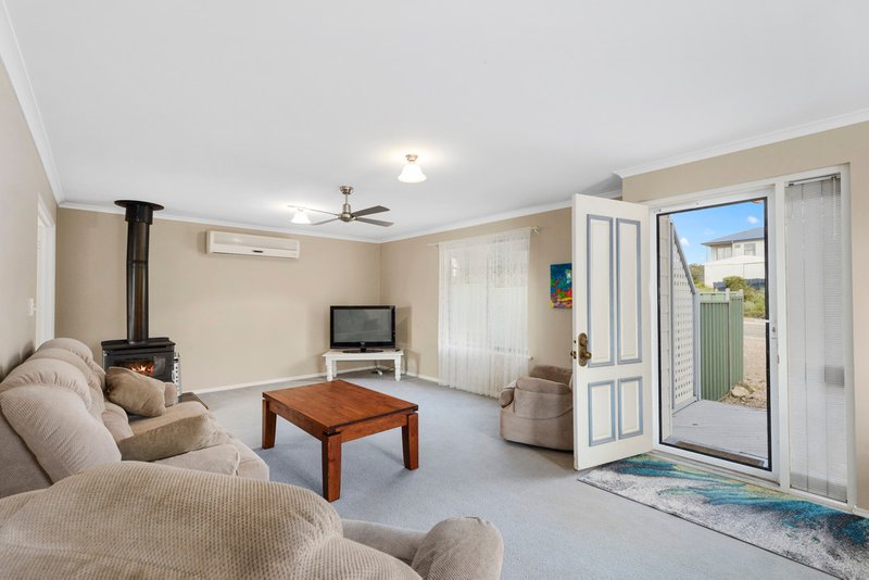 Photo - 4 Beach Road, Hardwicke Bay SA 5575 - Image 4