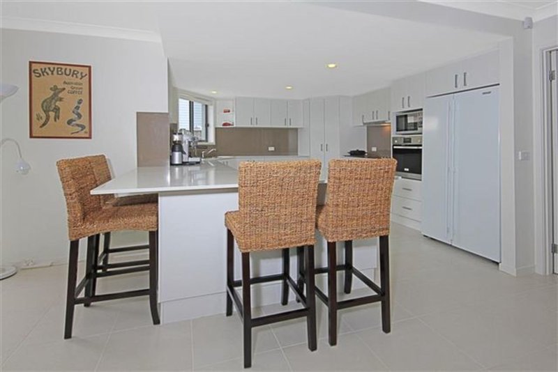 Photo - 4 Beachside Boulevard, Tomakin NSW 2537 - Image 5