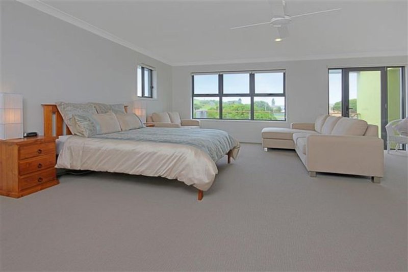 Photo - 4 Beachside Boulevard, Tomakin NSW 2537 - Image 11