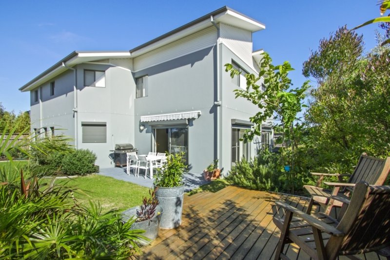 Photo - 4 Beachside Boulevard, Tomakin NSW 2537 - Image 14