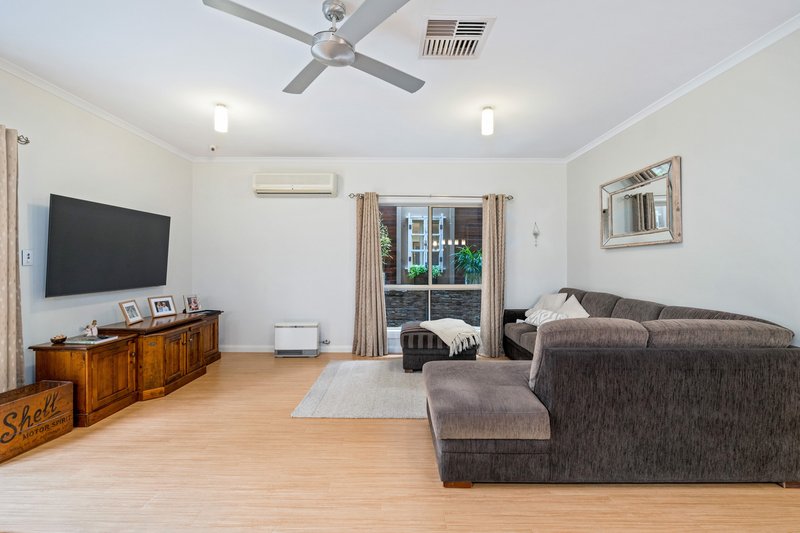 Photo - 4 Beagle Street, Flagstaff Hill SA 5159 - Image 7